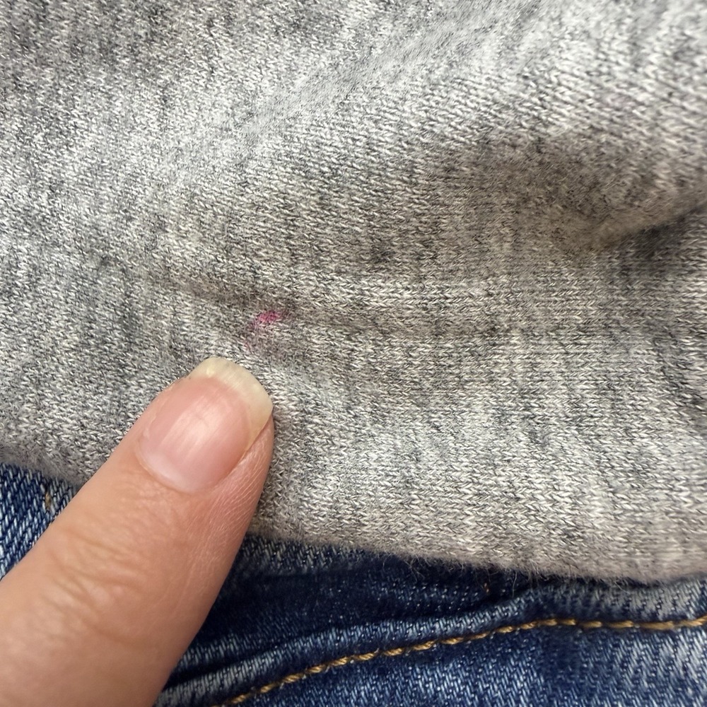 Levi's Hybrid Trucker Jean Jacket Women's Medium Hooded Denim Button Close Flaw - Picture 10 of 11